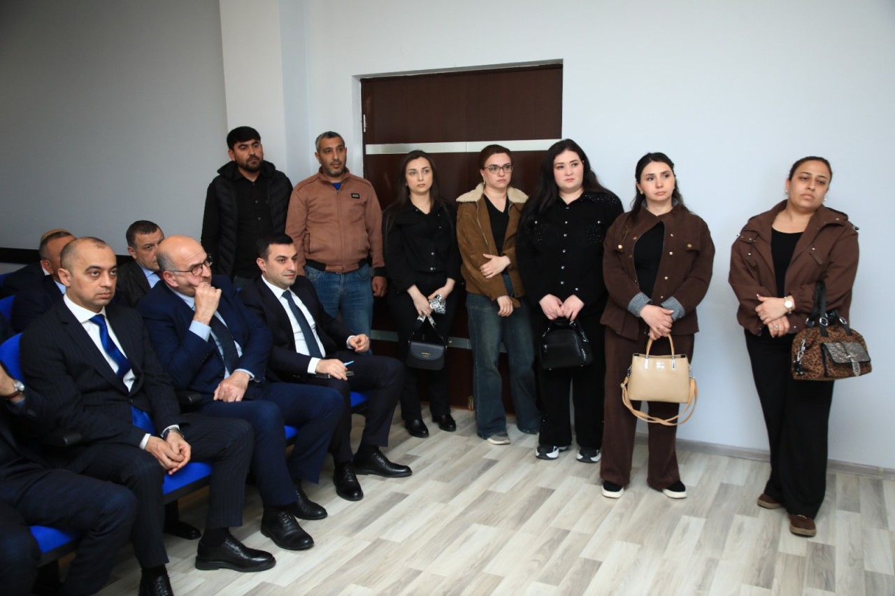 İcra başçısı Niyazi Bayramov vətəndaşlarla görüşdü - FOTOLAR